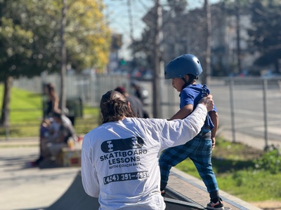 Four Group Lessons for Kids Skateboarding Package - Sk8boarding lessons