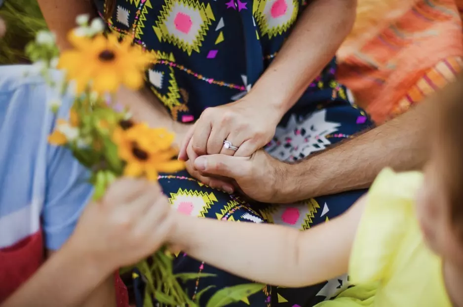Capture Precious Moments: Mini / Family Photography Session