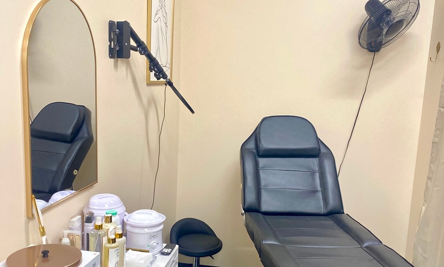 Image 9: Up to 67% Off on Sugaring at Smooth Theory Orlando