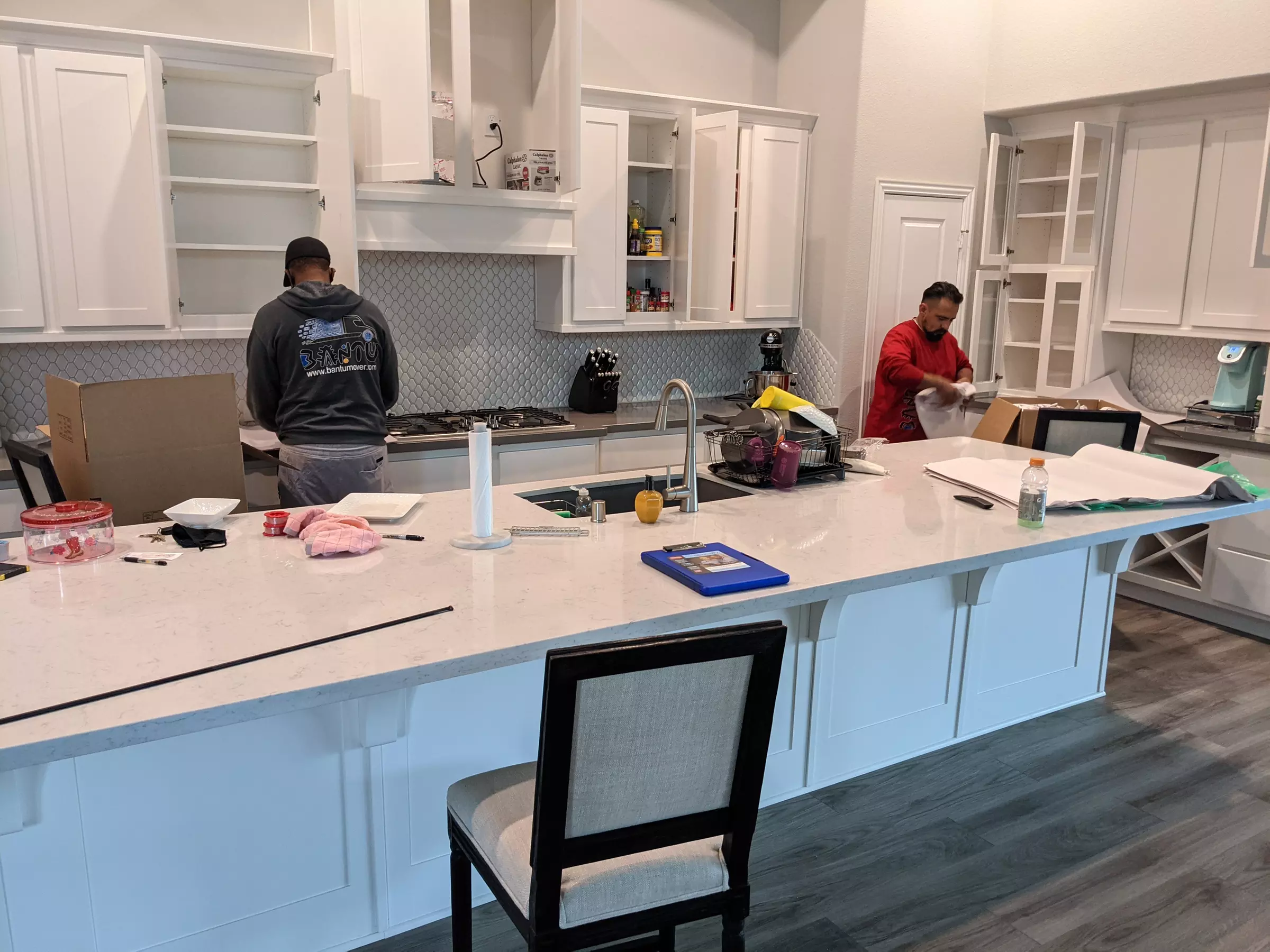 Efficient Two Hours of Moving Service with Two or Three Movers & Truck