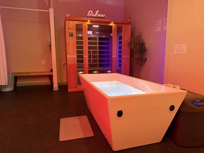 Contrast Therapy: IR Sauna, Cold Plunge & Red Light Therapy for 3 People for 60 minutes - Key To Health