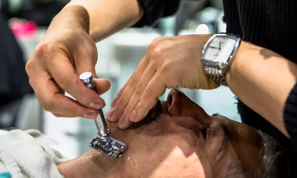 Up to 36% Off on Salon - Men's Haircut / Barber at Gentlee Men's Studio - Second Medium