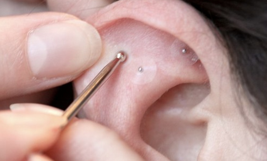 Image 2: Rituel Bien-Être en Box : massages, soins visage et énergie retrouvée