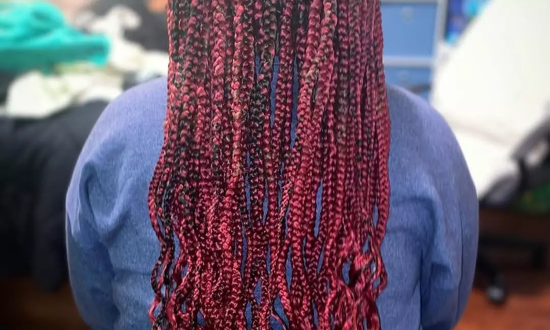 Medium or Large Knotless Braid Session or Full Highlights at The barber esthi - Up to 30% Off - Second Medium