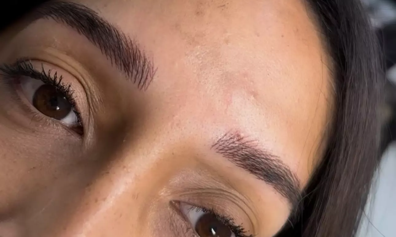 Transform Your Look with 3D Nanostroke Brows: Semi-Permanent Technique