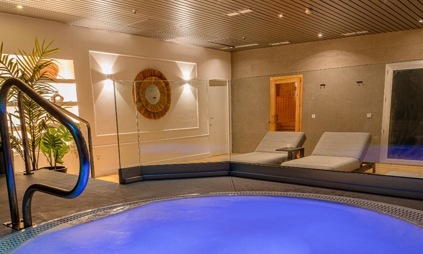 Image 9: Circuito de Spa privado de 60 minutos y masaje para 2 personas 
