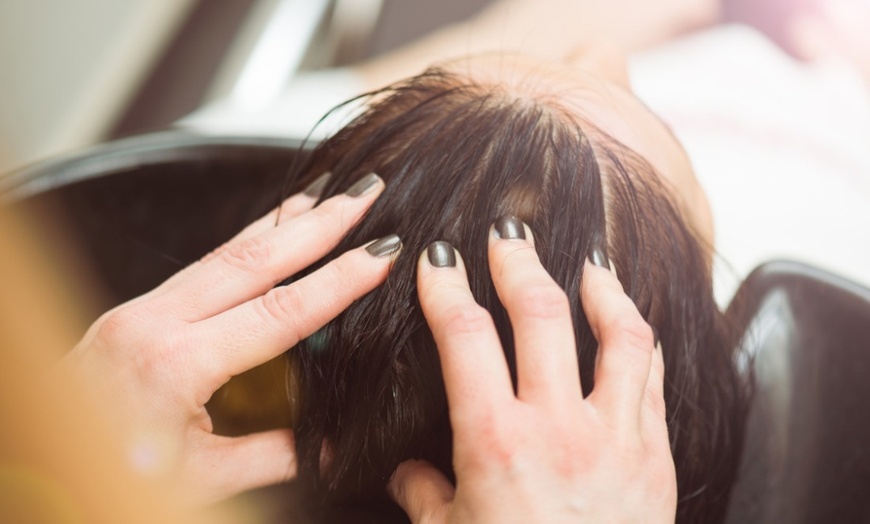 Image 4: Unlock Healing: Reiki, Crystal Chakra Healing or Head Massage