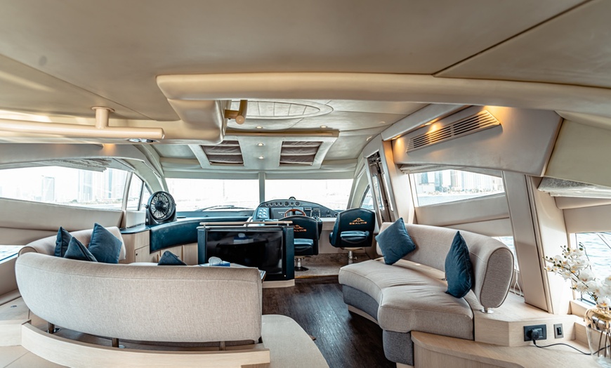 Image 5: Explore Dubai's Coast with a 60-Minute Yacht Tour