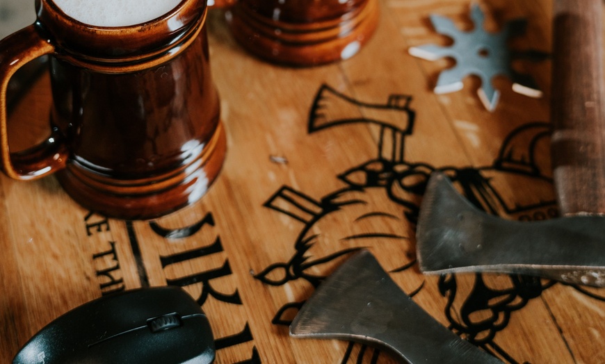 Image 5: Do 20% zniżki na  w Wiking Club - Axe Throwing Wrocław