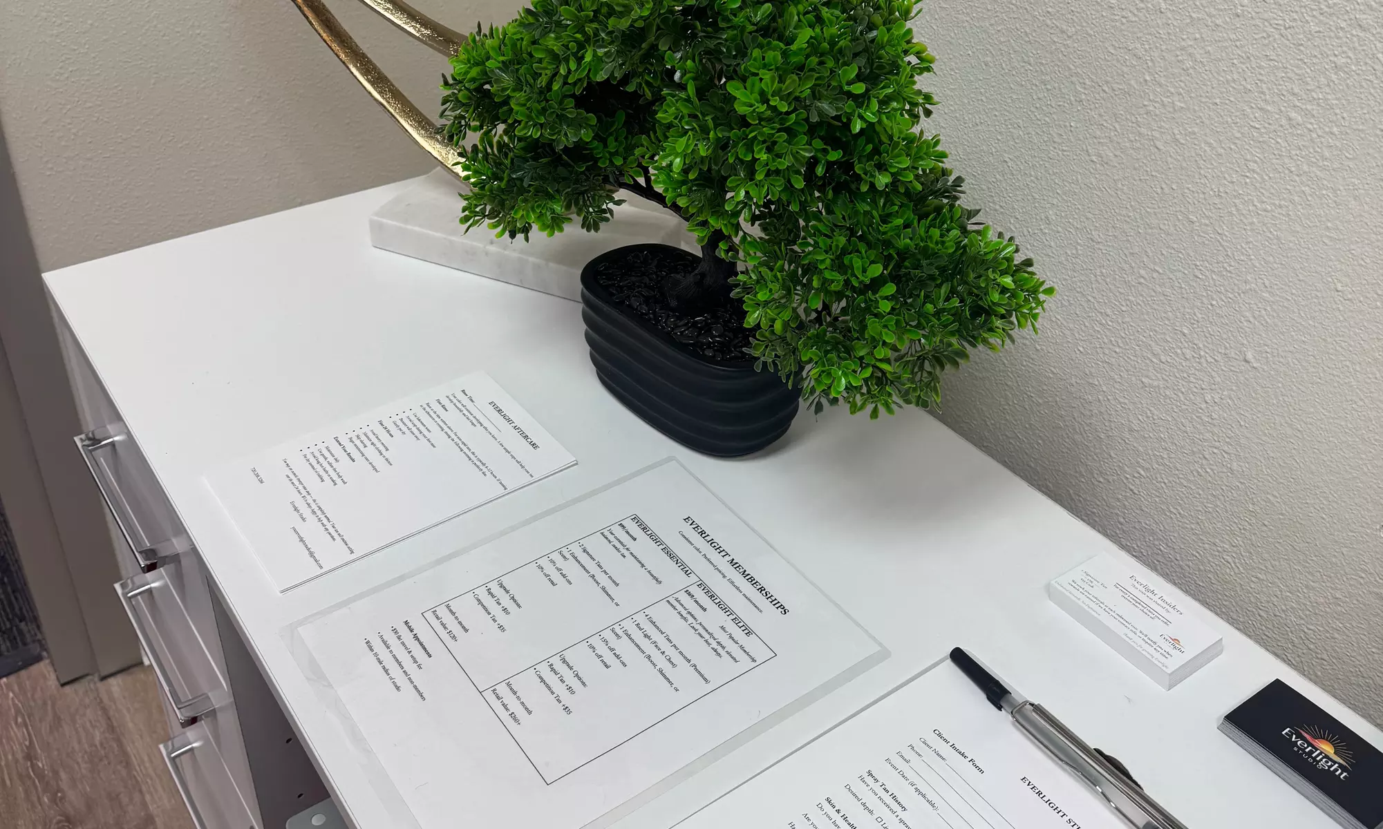 Spray Tranning and Red light Enhancement