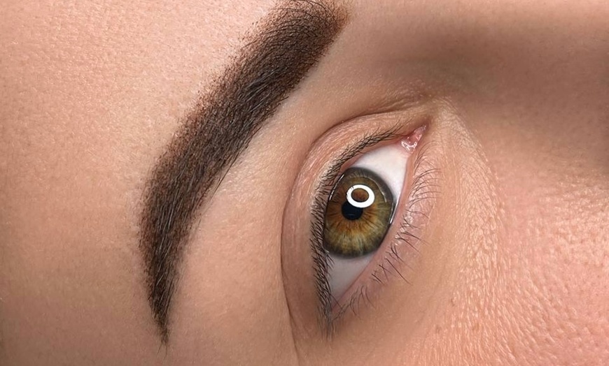 Image 1: Permanent Make-up für Augenbrauen, Lippen oder Wimpern für 1 Person