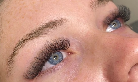 Lash Refill – Classic or hybrid lash extensions (50 min) - Lashes By Sara