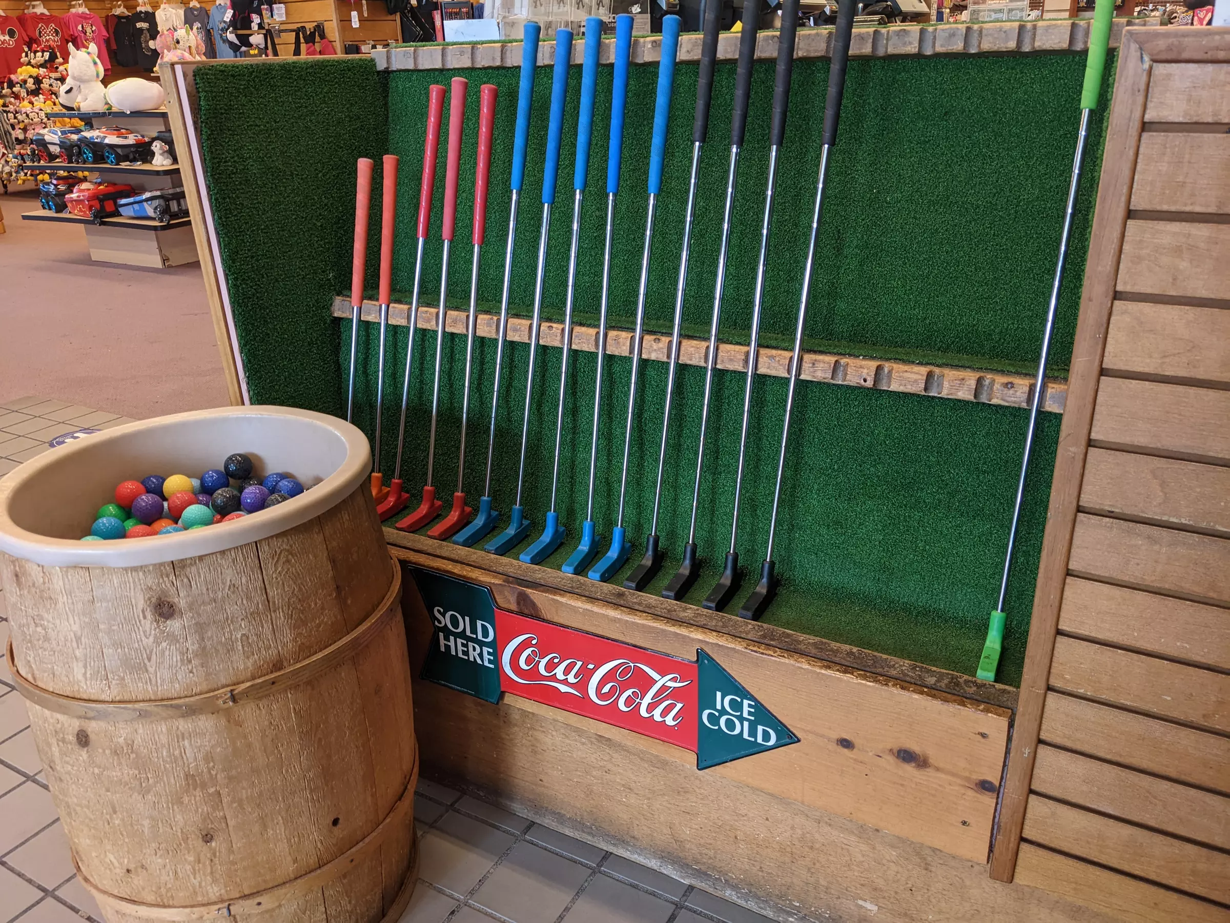 Mini Golf for 1, 2, or 4 People at Bonanza Golf