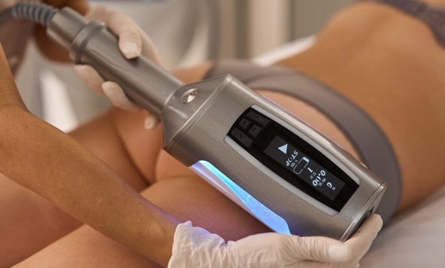 Image 2: 30- and 60-Min Endosphères Evolution Body Treatments