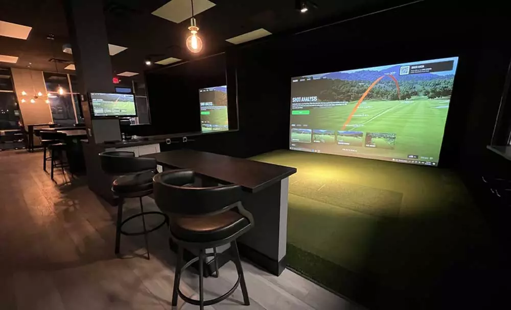 Indoor Golf Simulators, Beer & Appetizers – Scottsdale
