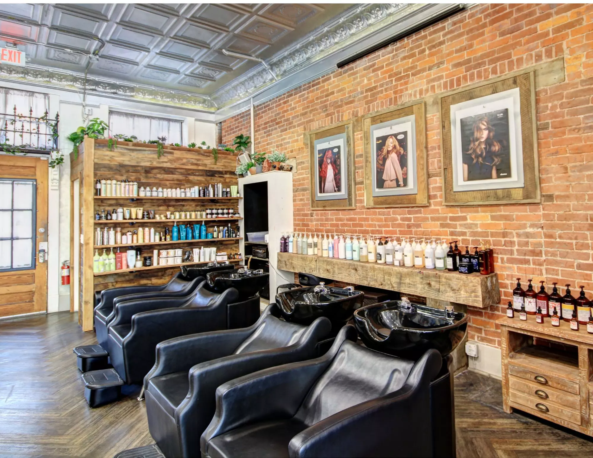 $60, $100 or $120 Credit for Expert Hair Services with Advanced Techniques & Personalized Consultations - Phia Salon - Primary Image