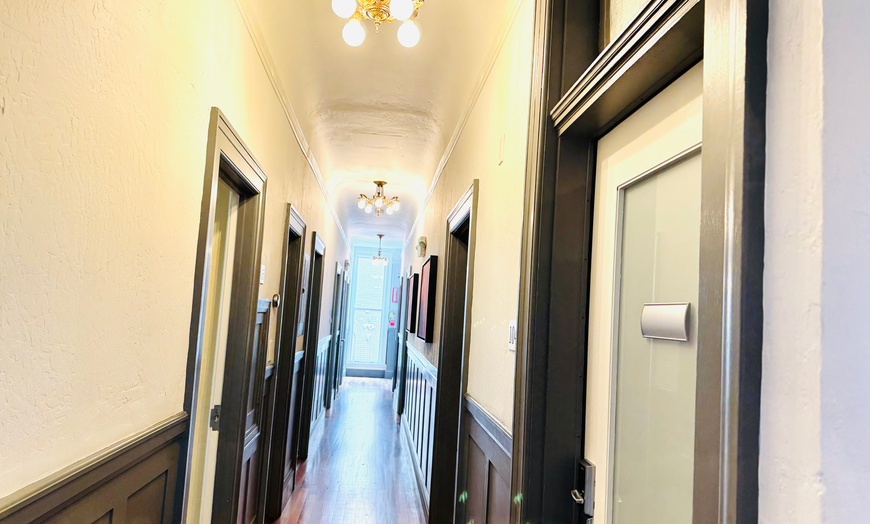 Image 4: Combination Ritual, Himalayan Salt Stone, Thai Aroma / Swedish Massage