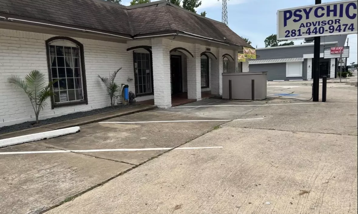 Up to 55% Off on Psychic Advisor, Fortune Telling, Astrology, Reiki and More at Psychic Advisor Loretta - Primary Image