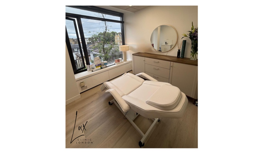 Image 5: Transform Your Hair with PRP: Up to 59% Off at Lux Clinic
