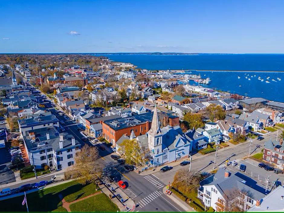 Self-Guided Scavenger Hunt Tour for Two, Four, or Six