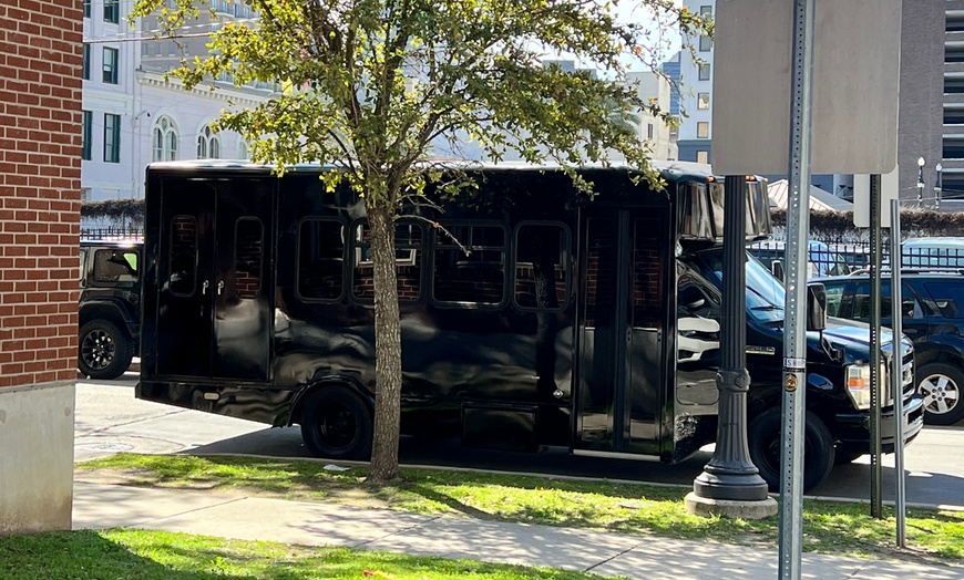 Image 6: Experience New Orleans Nightlife on the Nola Party Bus