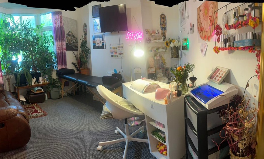 Image 4: Up to 45% Off on False Eyelash Application at ST Nail