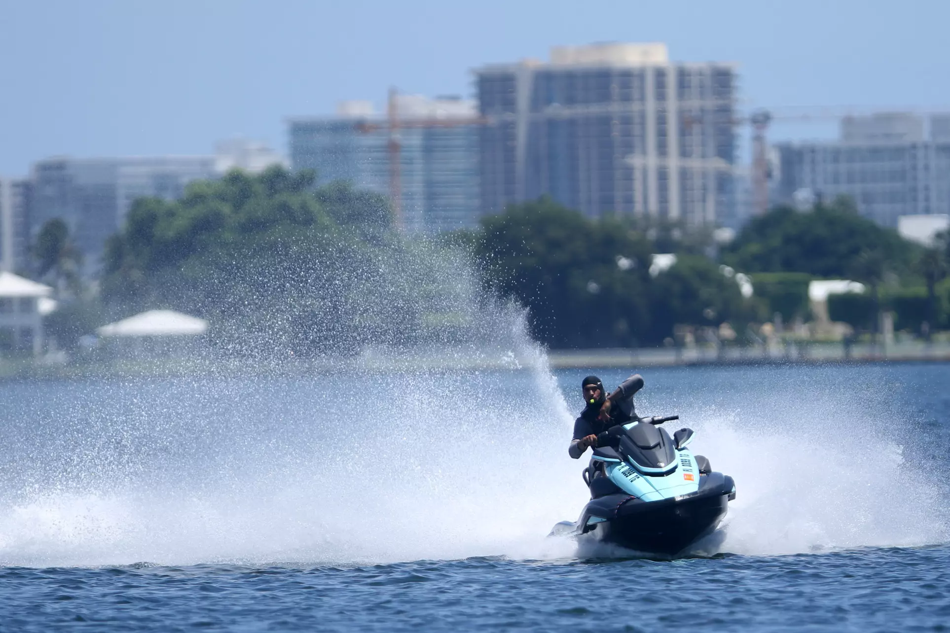 Enjoy 1 Hour Jetski Ride + 1 Hour Free Boat Ride for 1 or 2 Person