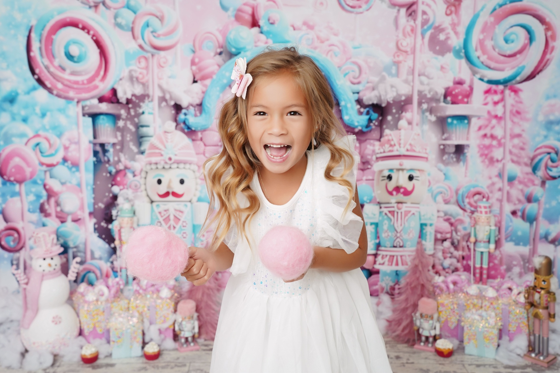 15 or 30 Minute Seasonal/Holiday In-Studio Photography w/Photo Package
