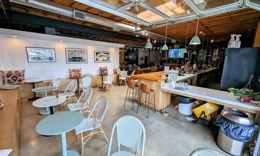 Image 9: Five Point Five Brewing Company - Towards Food and Drinks