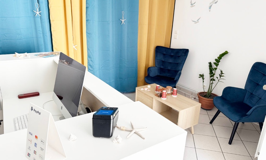 Image 3: Instant détente à Unieux : massage relaxant ou "Madinina Beach"