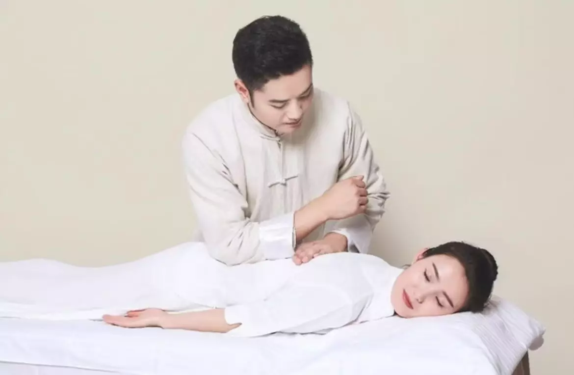 Up to 50% Off on Couples Massage at Jingu Town Spa