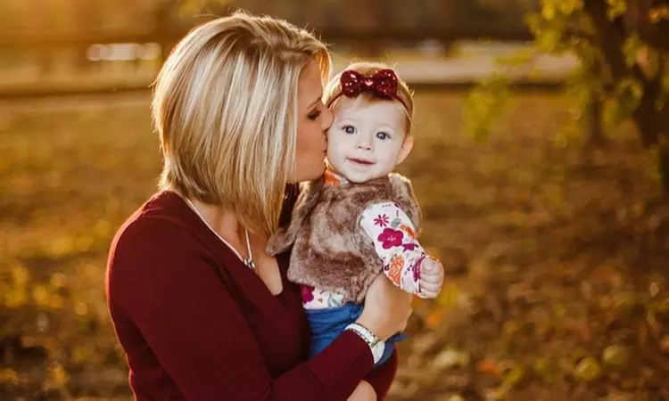 Capture Precious Moments: Mini / Family Photography Session