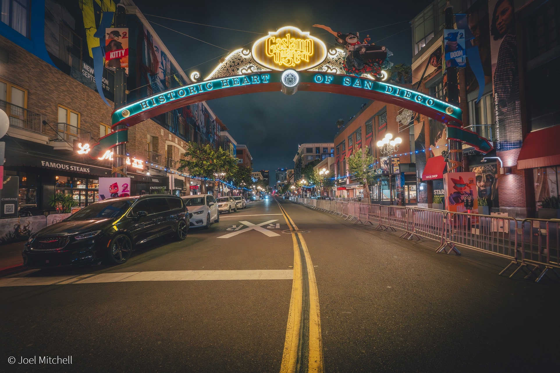 San Diego VIP Halloween Tour with LED Robots, Live Performers & Drinks