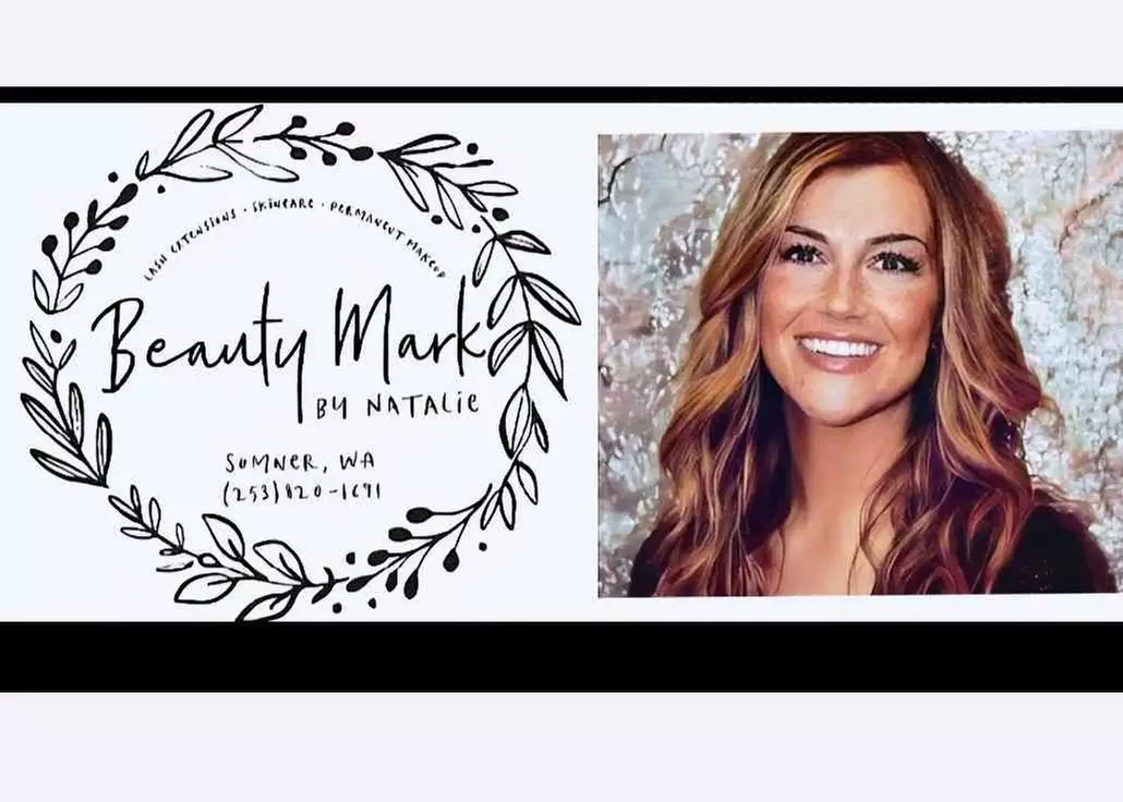 Up to 60% Off on Eyelash Extensions at Beauty Mark by Natalie