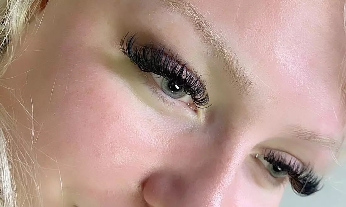 Hybrid, Wispy Volume/Russian Volume Lash Extension w/Optional Fill-In