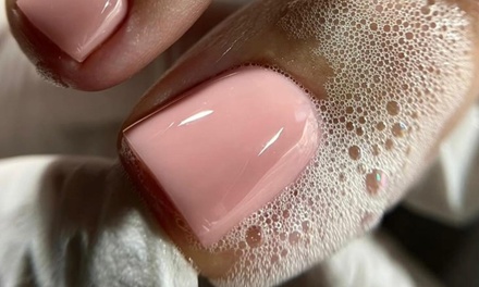 Pediküre mit Lack - PMU by Anastasia Baghdasaryan