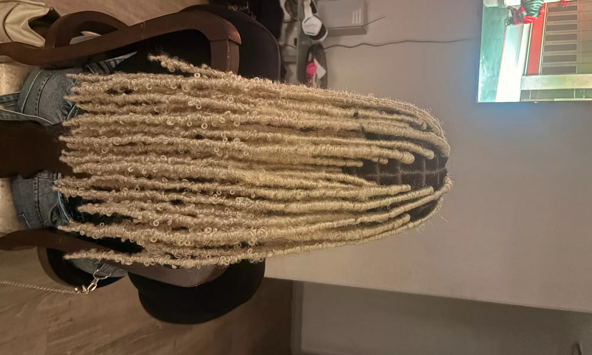 Knotless Braids in All Sizes or Kids Braids for a Fresh Look
