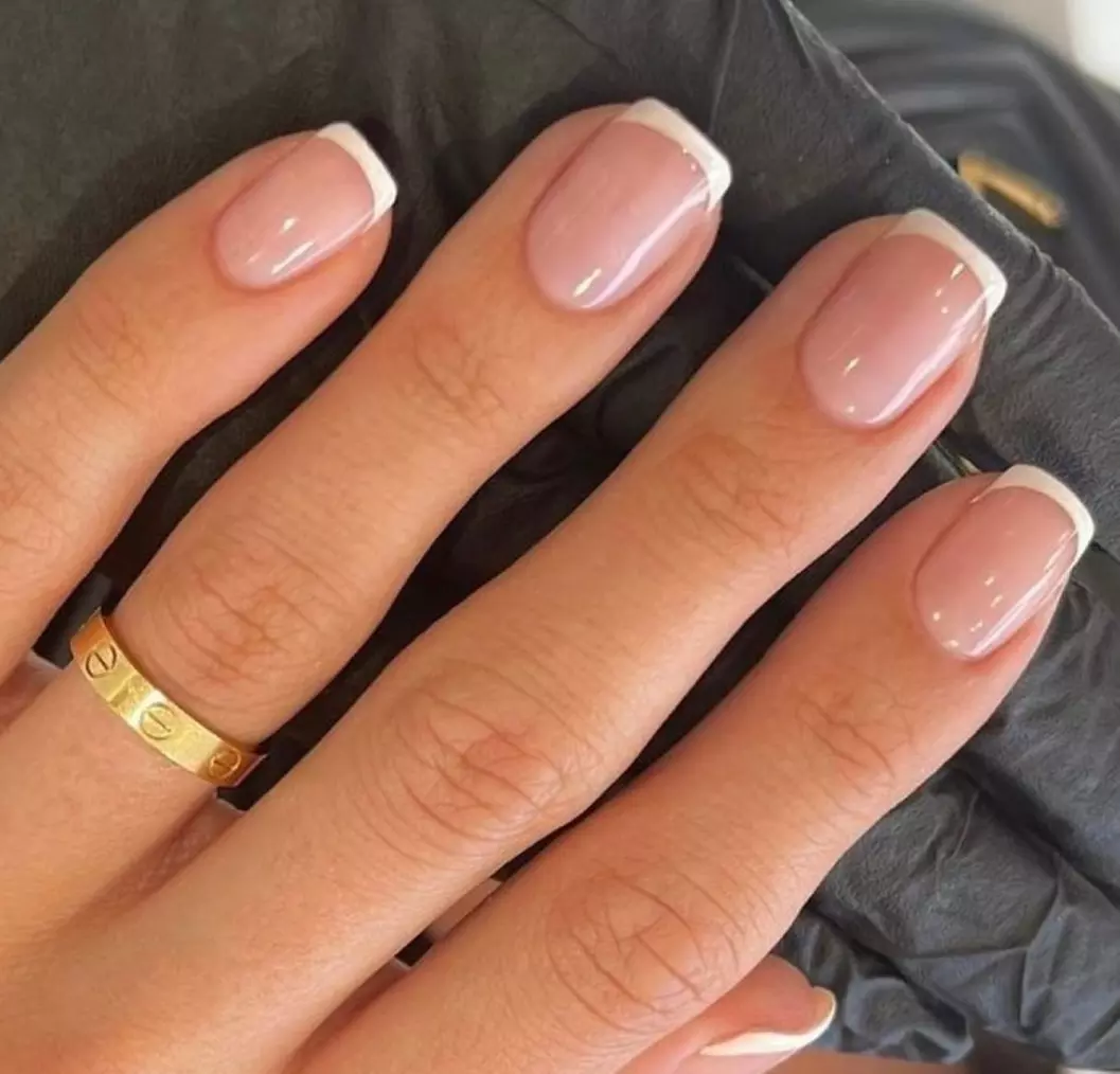 Beauté des mains et pose de semi-permanent