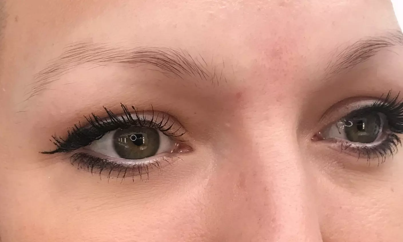 Microblading Session with Optional Touch-Up for Flawless Brows