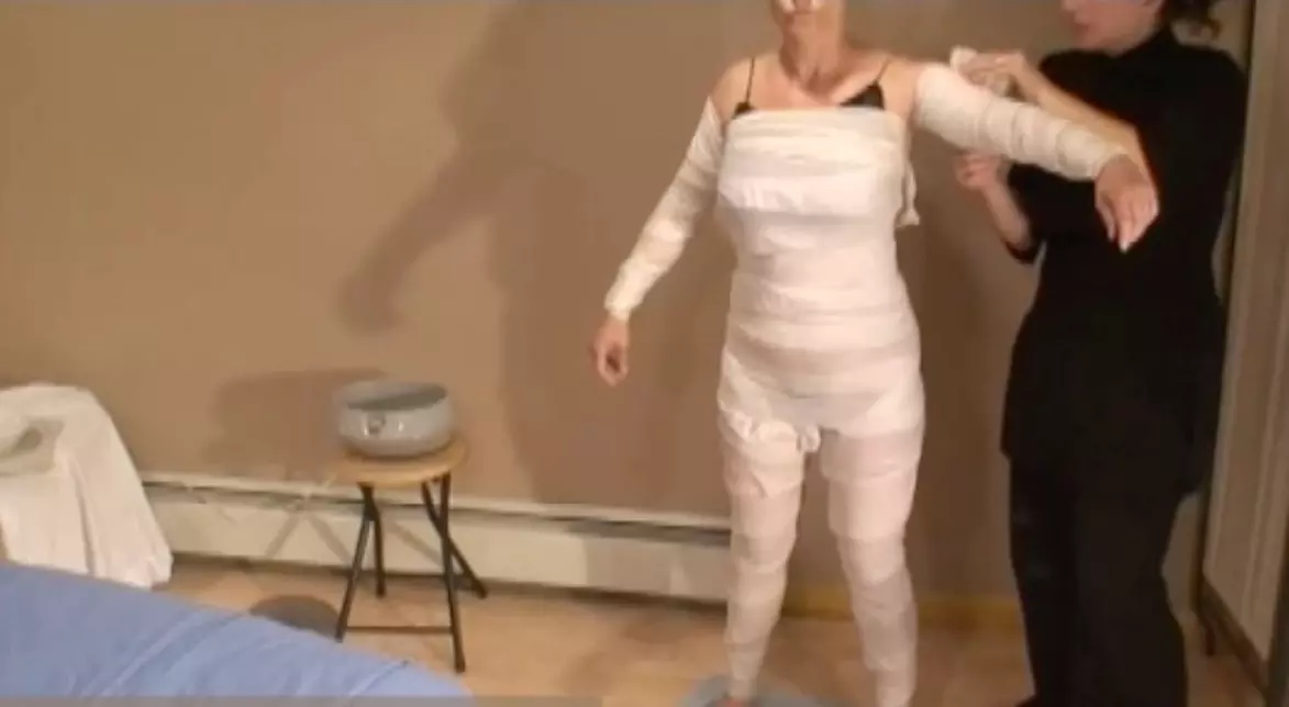 Detox w/ LypoSlim Body Wrap & Lypossage Zone 1 Cellulite & Slimming M.