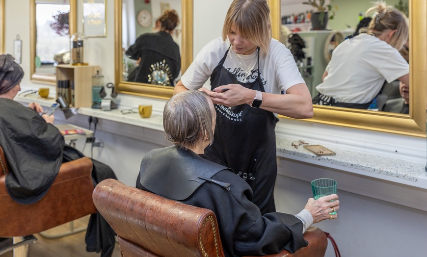 Image 4: Up to 47% Off on Salon - Hair Colour / Highlights at Morgan & Company Hair & Beauty Salon