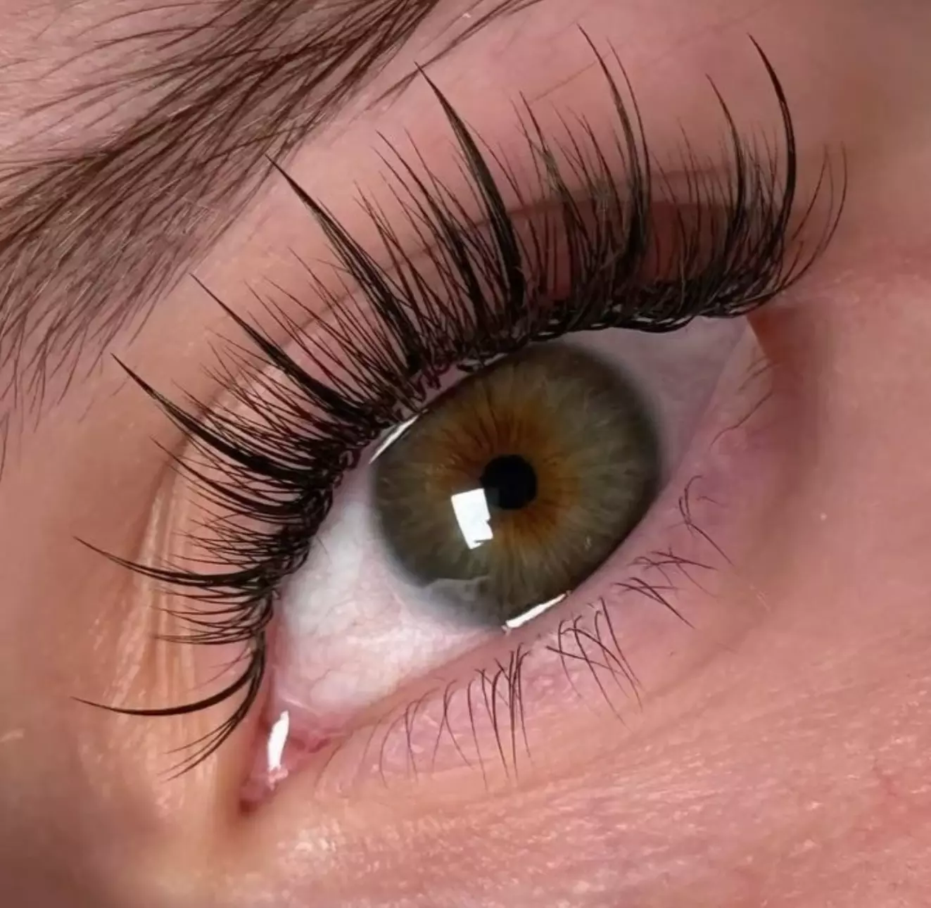 Up to 37% Off on Eyelash Extensions at Monday Beauty Studio - Second Medium