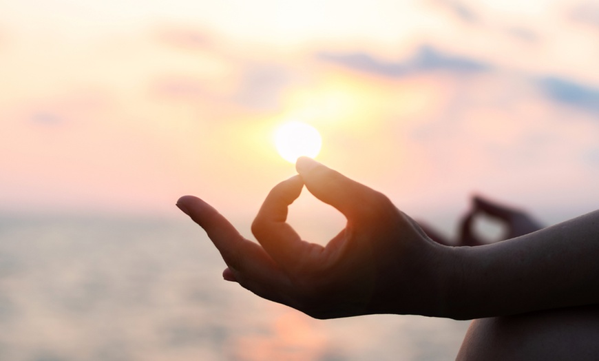 Image 9: ULTIM8BODY™ Wellness Escape and Beauty Chisel Collection