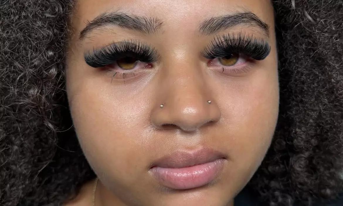 Transform Your Look with Three Unique Eyelash Extension Sets