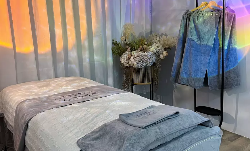 Image 5: Luxury Facial Experience: Hydro Perfusion, Glow Bulb, or Lift Serum
