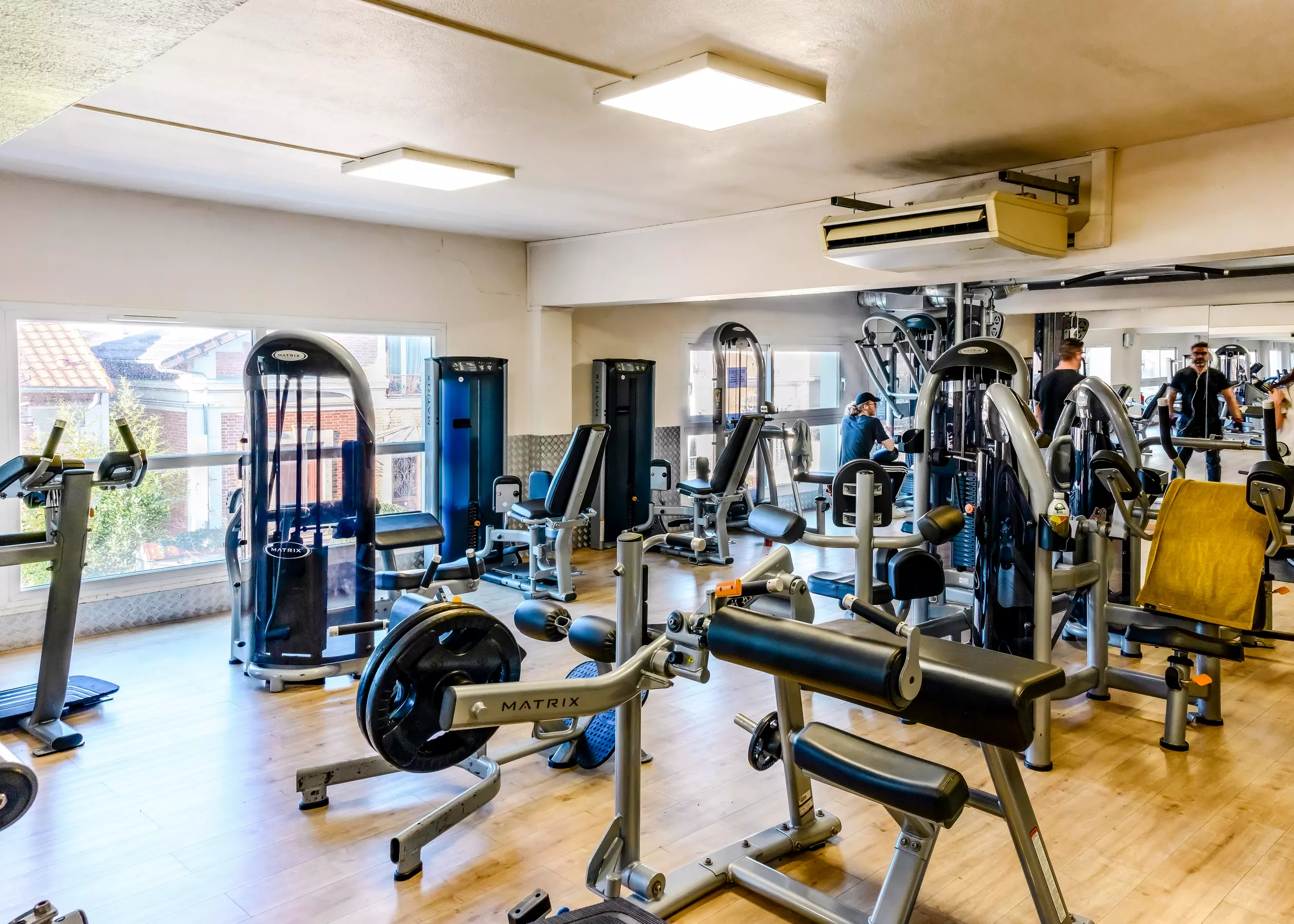 Jusqu'à 50% de remise sur Salle de remise en forme chez Magic Form Créteil