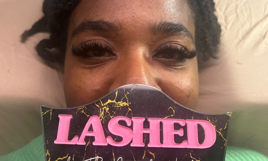 Image 4: Effortless Beauty: Transform Your Look With Full Set & Fill-In Lashes
