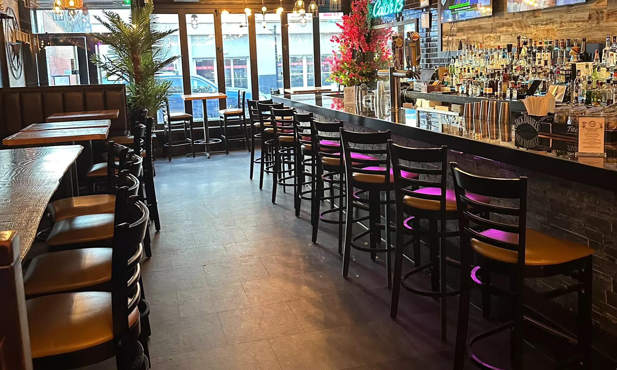 Catch 13: $50 or $100 Credit Toward Food & Drinks or Choice of Burger, Sandwich, or Taco with a Cocktail or Martini