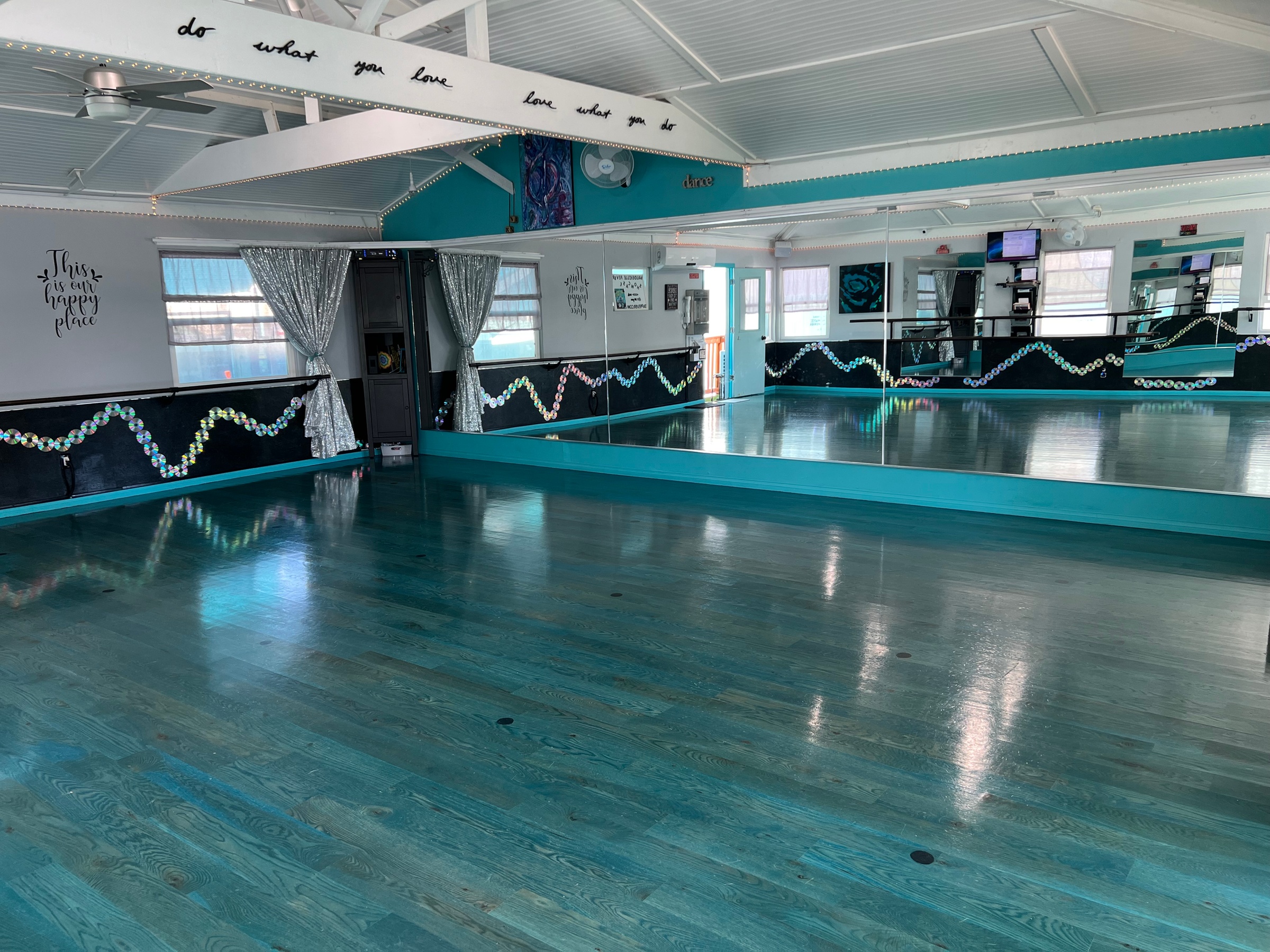 Boost Your Well-Being With Our Expert-Led Stretching Sessions