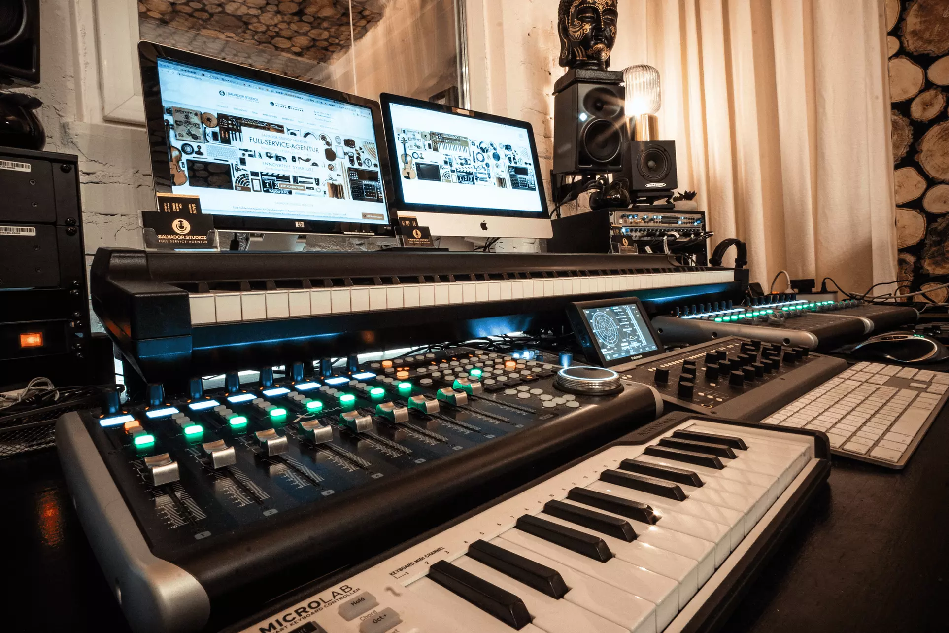 Bis zu 45% Rabatt auf den Aufnahmestudio bei Salvador Studioz